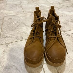 UGG Women's Tan Ankle Boots